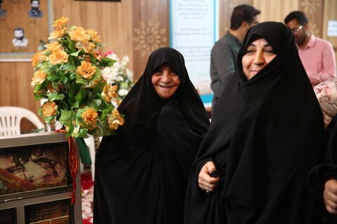 همسری که «ماه» زندگی یک شهید شد همسری که «ماه» زندگی یک شهید شد