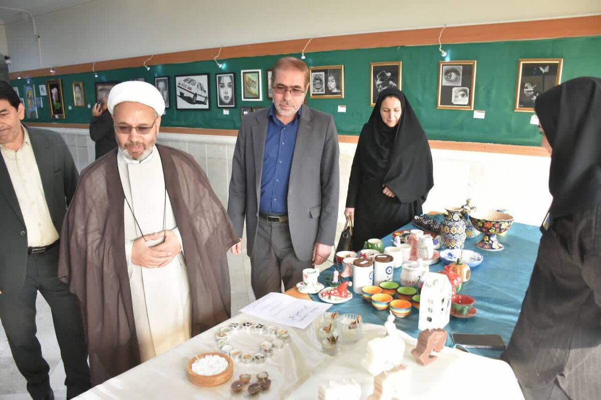 جلوه‌ای از خلاقیت و هنر دانشجویان در دانشگاه آزاد قوچان