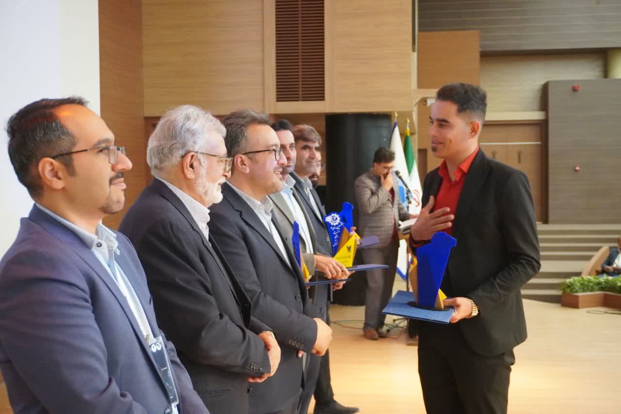 تأکید بر تربیت متخصصان متعهد با پیوند آموزش حرفه&zwnj;ای و تعالیم دینی