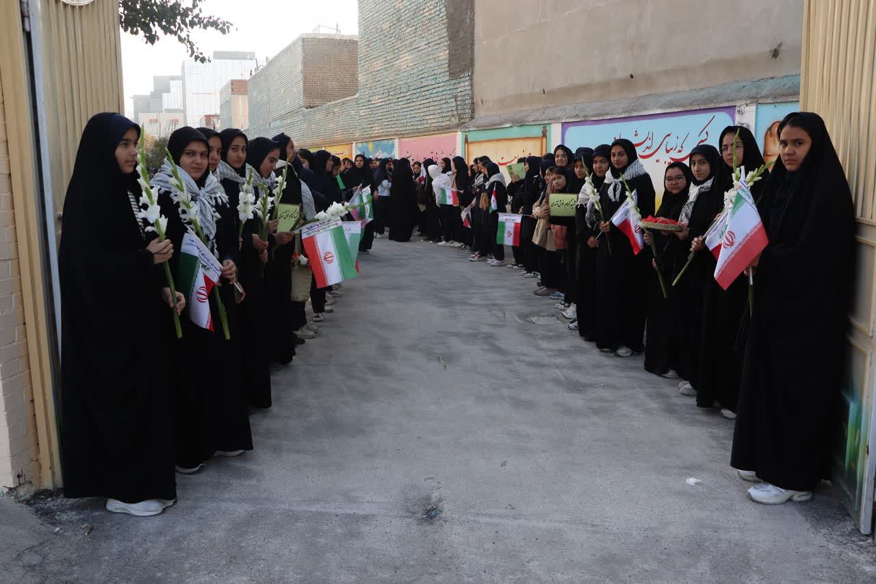 شهیدان چراغ راه آینده ما هستند؛ رسالت سنگین مسئولان در پرورش نسل متعهد به آرمان&zwnj;های انقلاب