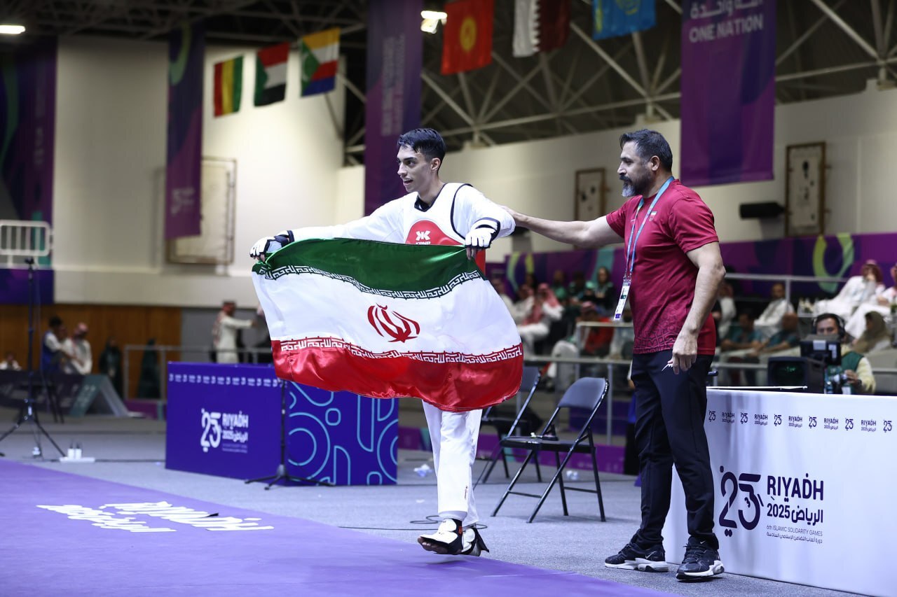 5 شنبه ارسال شود/افلاکی: 5 شنبه ارسال شود/افلاکی: