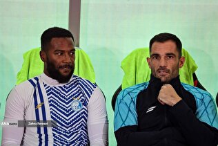 حاتمی: به جنپو و نازون باید فرصت بدهیم/ برگزاری دربی در اراک خطر جانی دارد