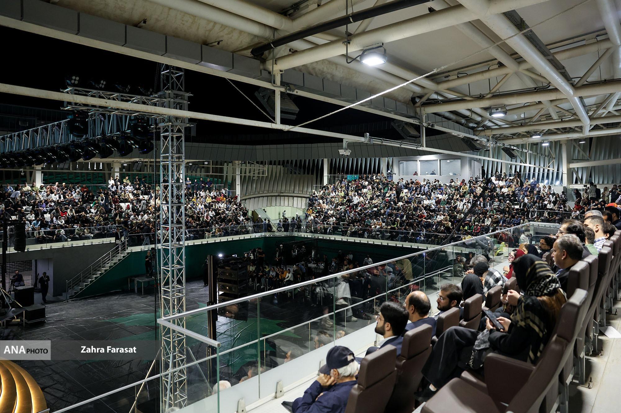 معرفی برگزیدگان چهل و دومین جشنواره فیلم کوتاه تهران/ «خداحافظ آشغال» فیلم منتخب تماشاگران شد معرفی برگزیدگان چهل و دومین جشنواره فیلم کوتاه تهران/ «خداحافظ آشغال» فیلم منتخب تماشاگران شد