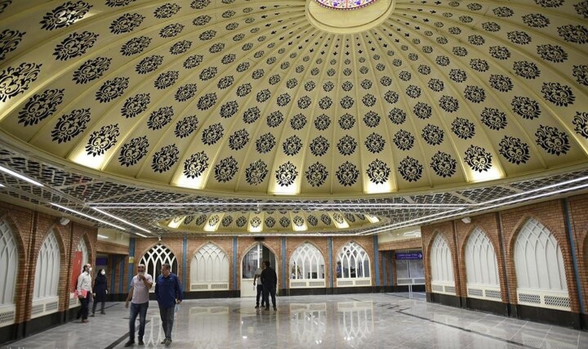 تورهای شهری با محوریت مترو آغاز شد؛ نقشه گردشگری ۱۴ ایستگاه نصب شد