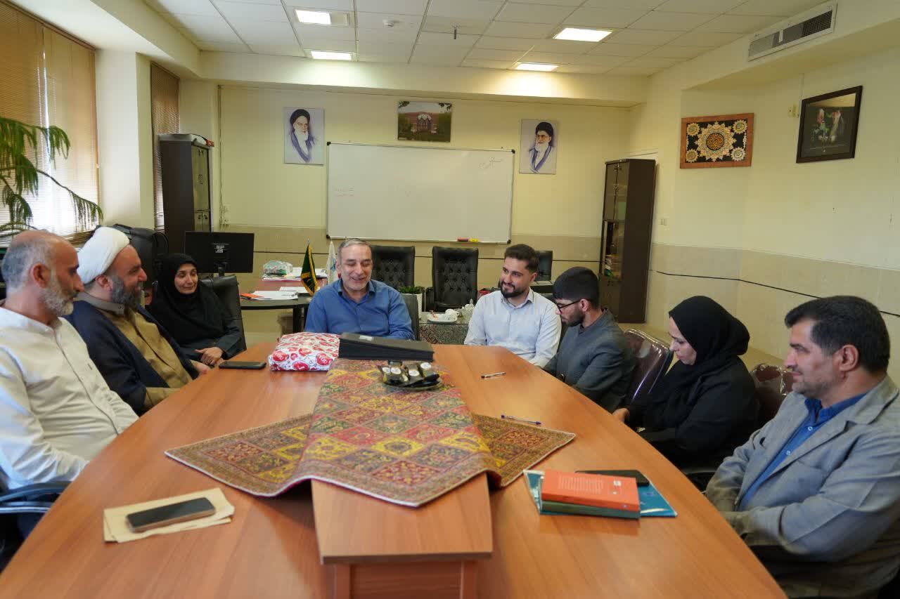 &laquo;نمی&zwnj;توانم&raquo; در قاموس این دانشجو جایی ندارد؛ روایت نابینایی که عاشق دادگاه شد