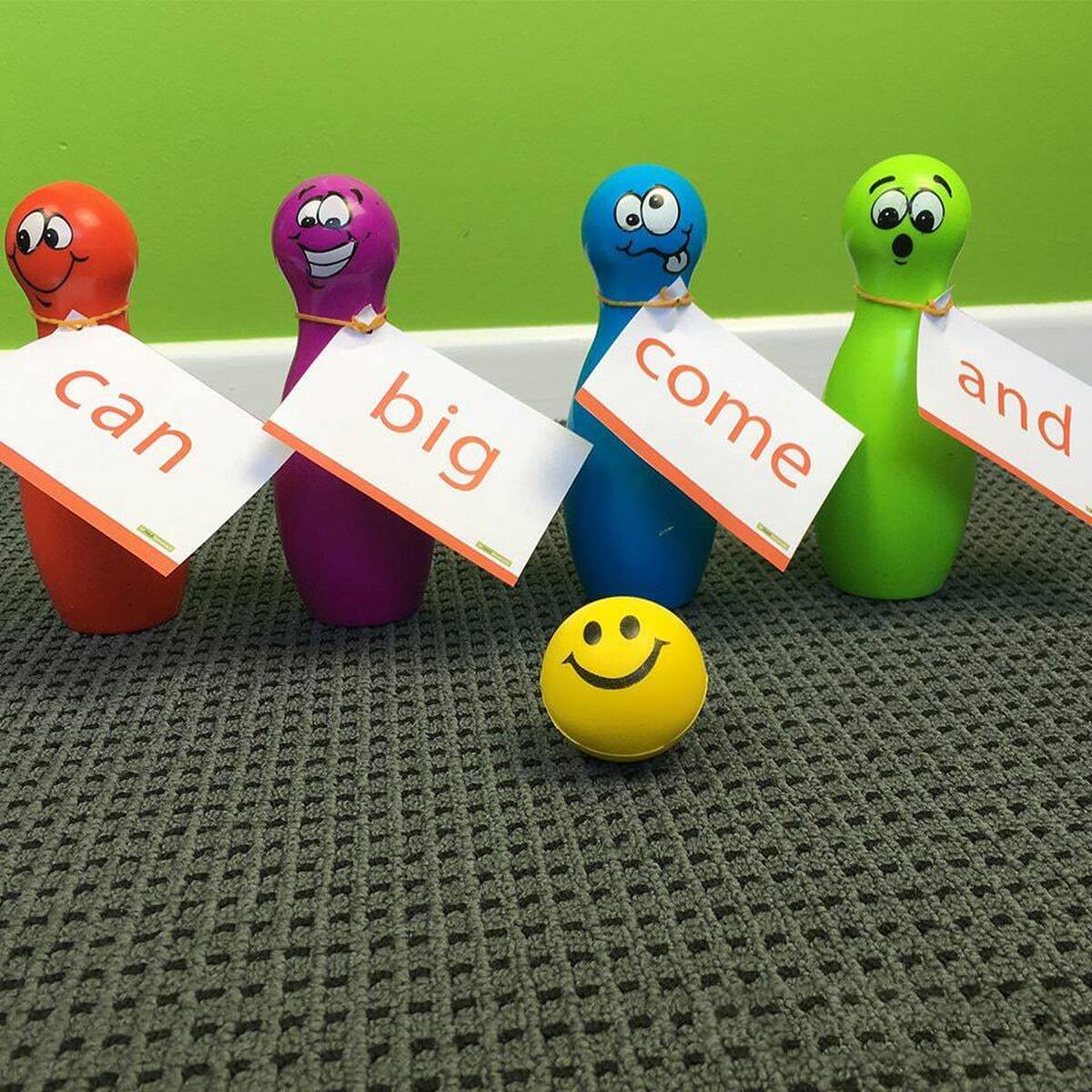 چالش آموزش زبان‌های غیرانگلیسی در مدارس؛ از کتاب‌های تألیف‌شده تا کلاس‌های بی‌دانش‌آموز