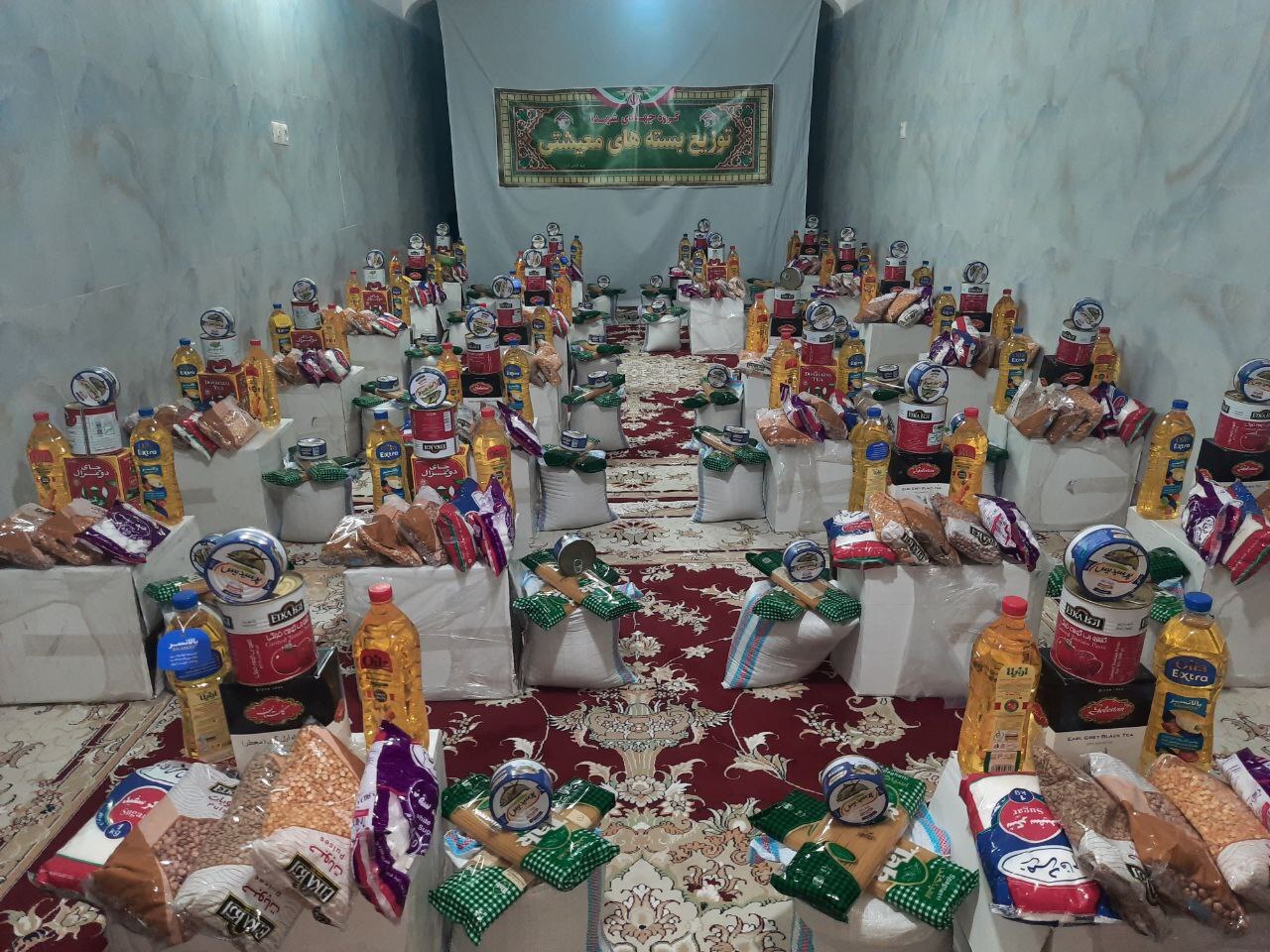 عیدیِ جهادی به نیابت از حضرت زینب (س) در روز پرستار؛ از سفره نان تا سفره کتاب عیدیِ جهادی به نیابت از حضرت زینب (س) در روز پرستار؛ از سفره نان تا سفره کتاب