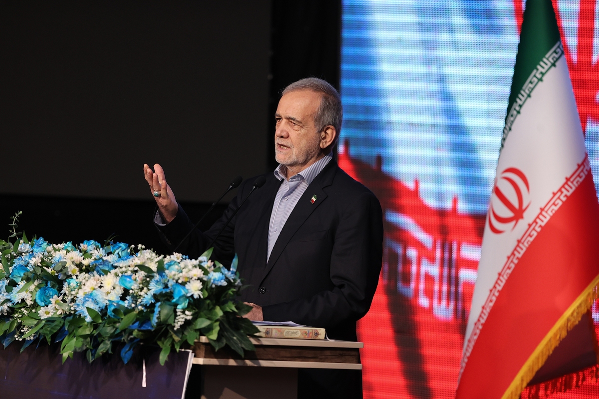 پزشکیان: با تکیه بر توان نخبگان می‌توان عقب‌ماندگی‌ها را جبران کرد