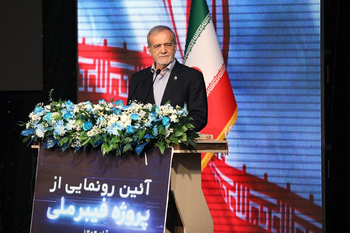 رئیس جمهور: زمان اجرای طرح مهاجرت به فیبرنوری کوتاه&zwnj;تر شود