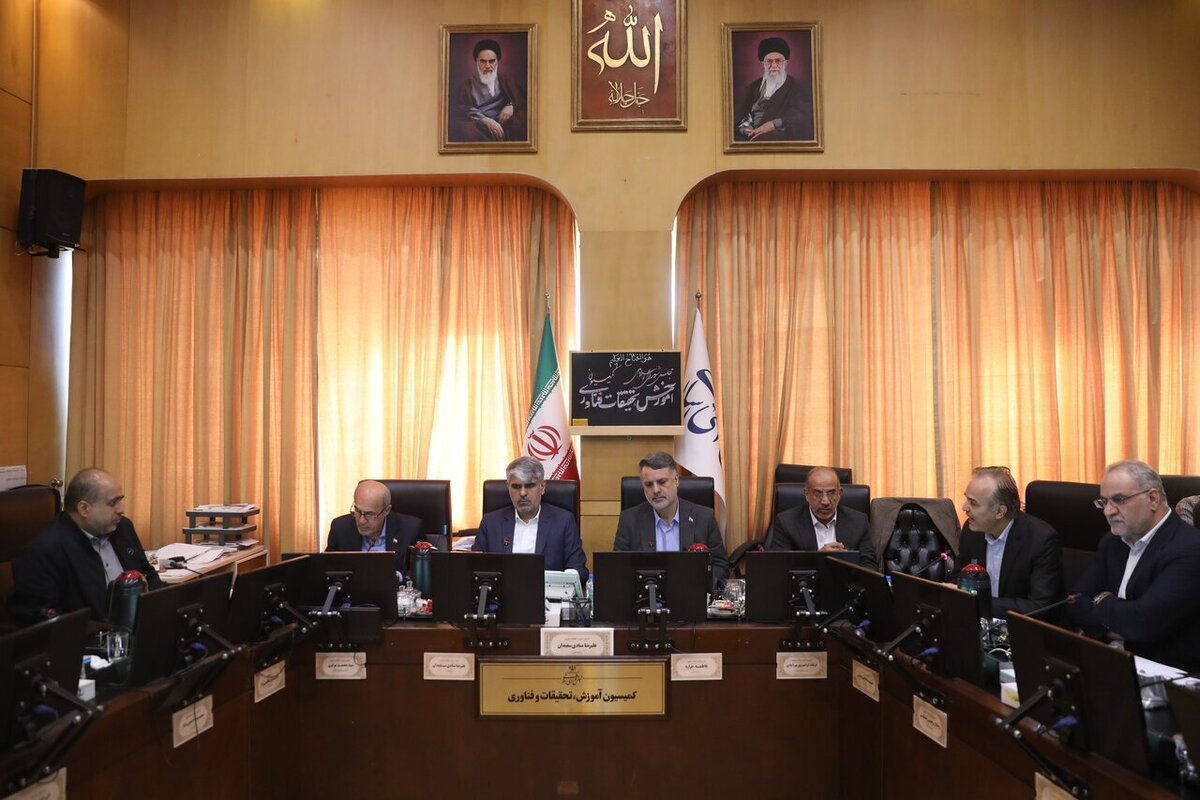 ابراهیم‌پور: مجلس با دهک‌بندی خدمات دانشجویی مخالف است  میرمحمدی: افزایش ظرفیت بدون توسعه زیرساخت‌های رفاهی، ظلم به دانشجویان است