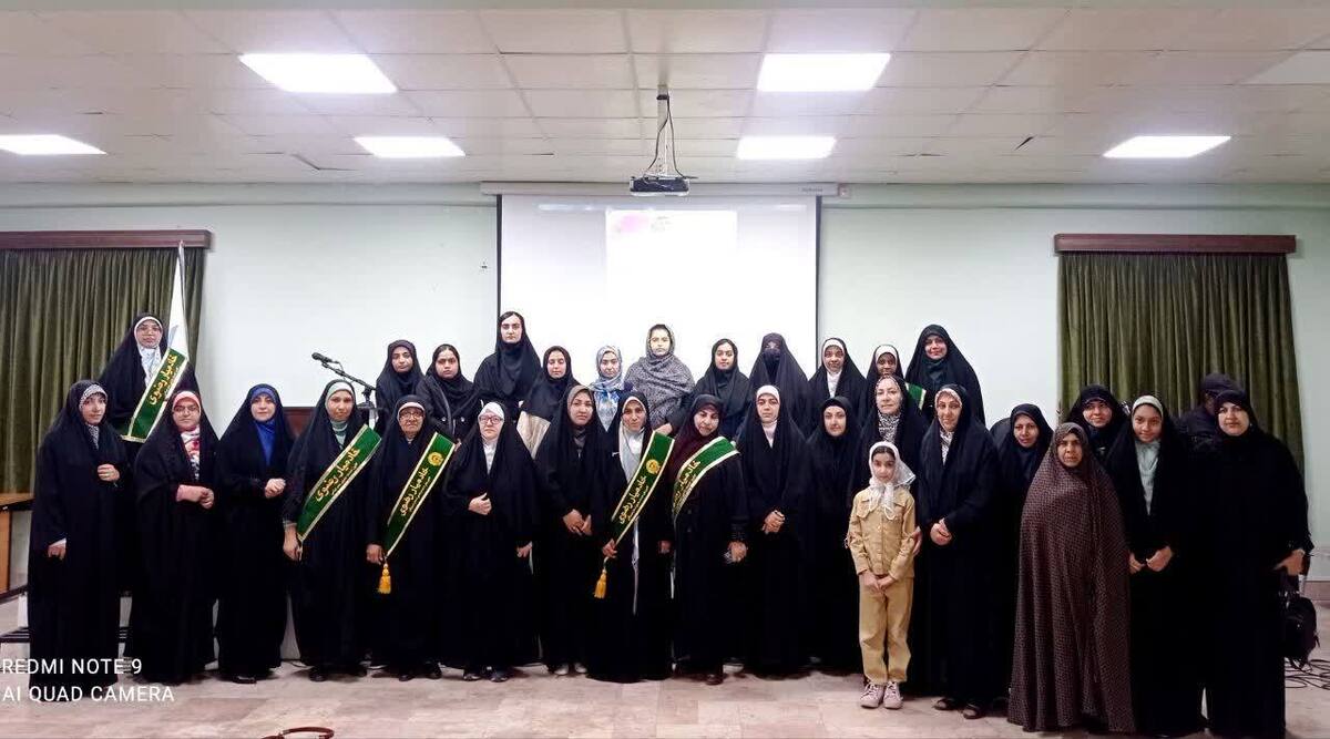 پرستاران وارثان راستین حضرت زینب(س) و سپاهیان خط مقدم سلامت هستند