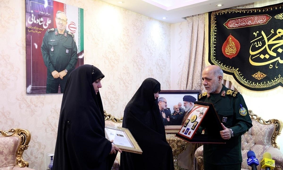 اعطای درجه سپهبدی به شهید علی شادمانی