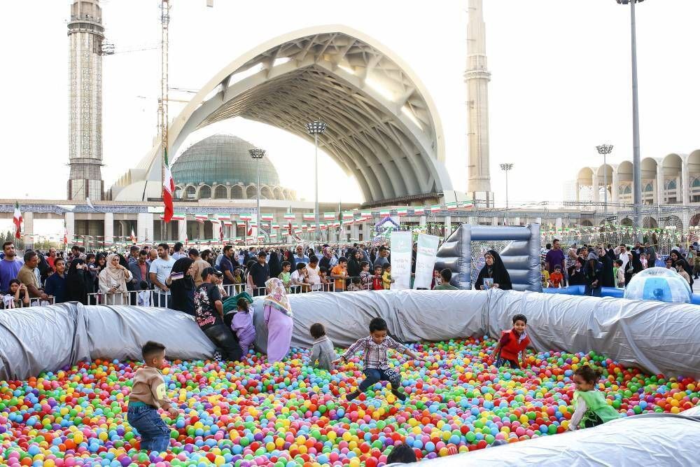 پایان باشکوه جشنواره بزرگ &laquo;شادبوم&raquo; با حضور بیش از ۲۰۰ هزار نفر