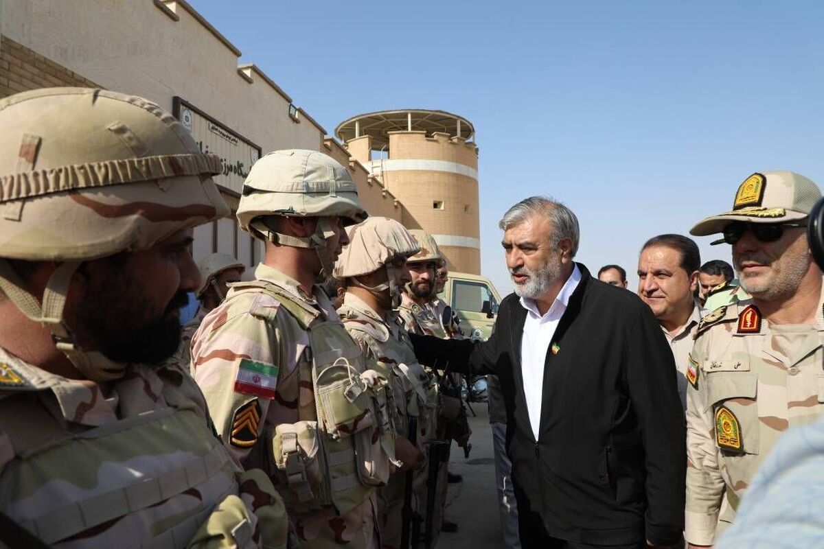 عزیزی: رشادت مرزبانان چشم طمع دشمنان را کور کرده است