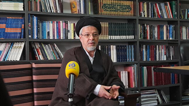 عاملی: کوتاه‌کردن دوره کارشناسی فقط با تغییر تقویم ممکن نیست؛ ساختار دبیرستان هم باید عوض شود