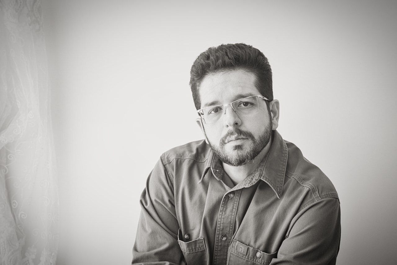 عکاس مستند چشمی آگاه به زمان و جامعه دارد