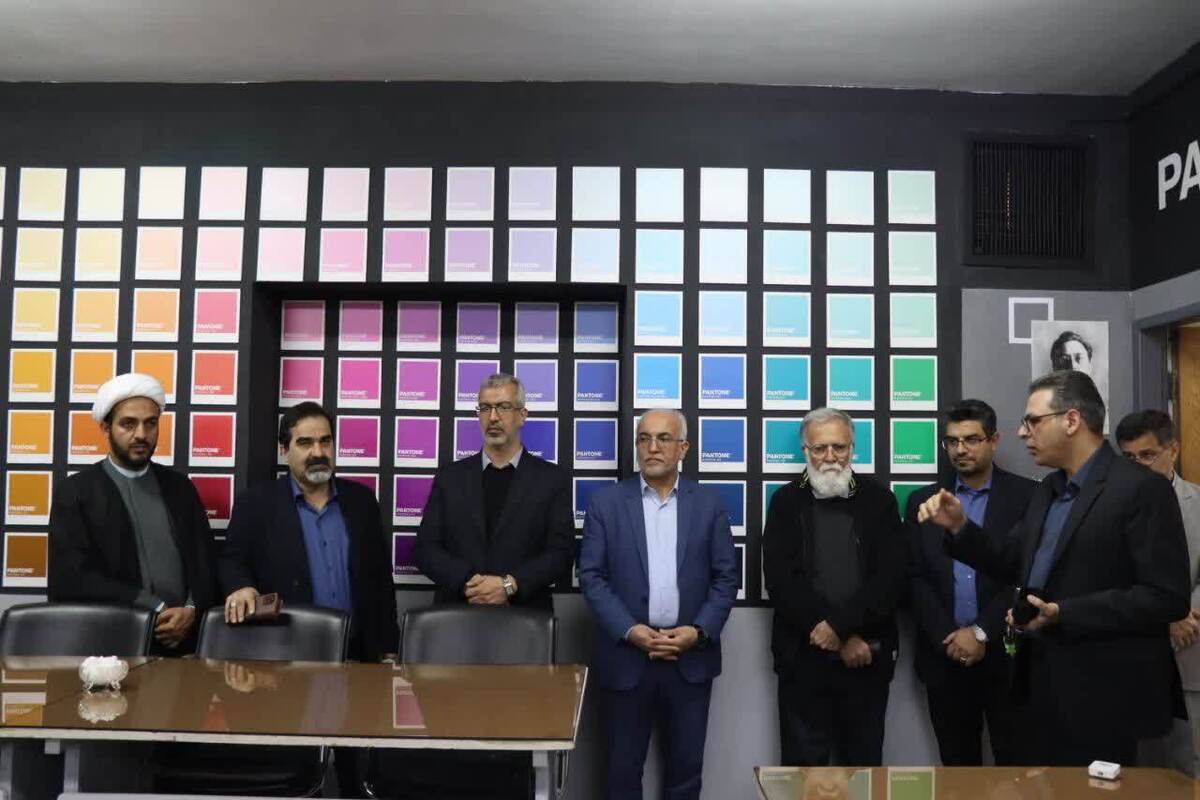 تلاش برای تربیت دانشجویان چندبُعدی  تأکید بر ارتباط موثر هنر با بازار کار