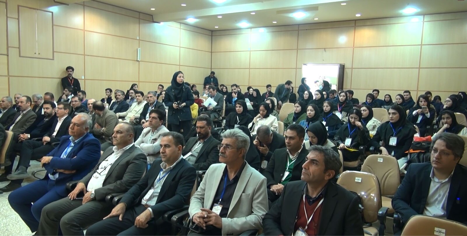 هوش مصنوعی، کارآفرینی و ۱۶۰ مقاله برگزیده در کنگره ملی؛ دامپزشکان آماده ورود به عصر جدید هستند؟ هوش مصنوعی، کارآفرینی و ۱۶۰ مقاله برگزیده در کنگره ملی؛ دامپزشکان آماده ورود به عصر جدید هستند؟