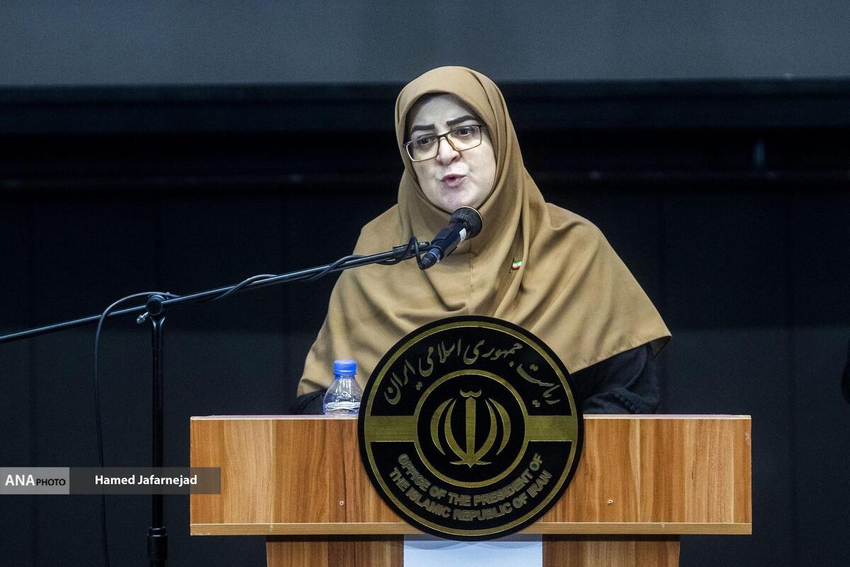 مهاجرانی: تغییری در قیمت کالاهای اساسی و بنزین سهمیه‌ای اول و دوم نخواهیم داشت  عرضه بنزین سوپر از فردا