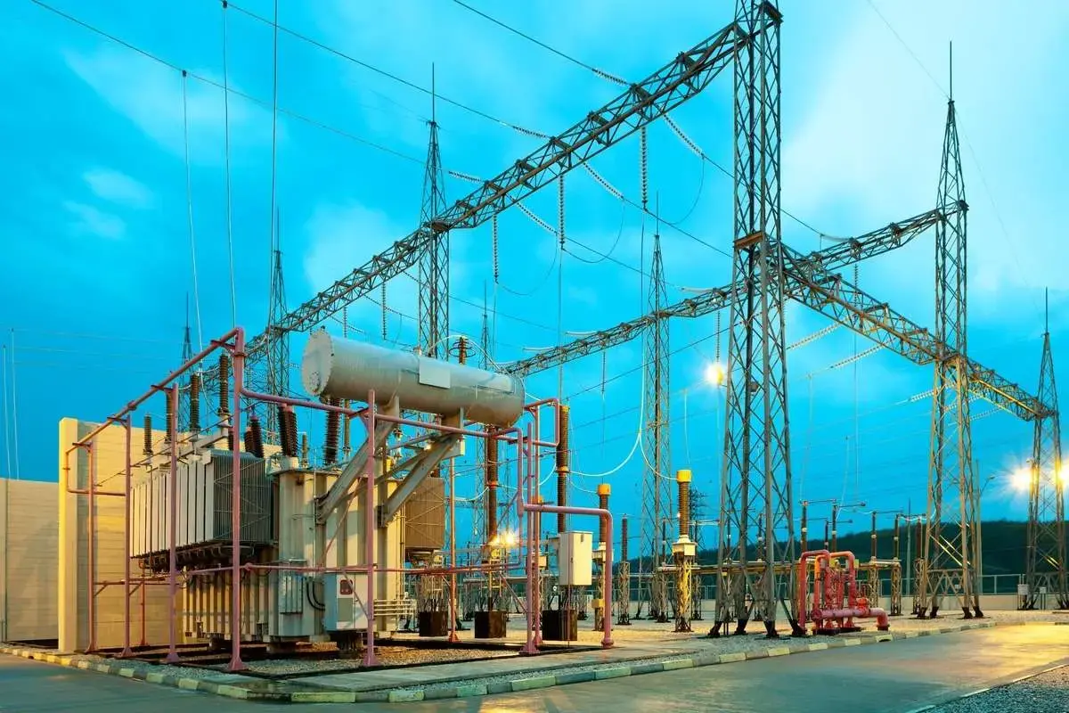 تاریکی کی‌یف و هشدار برای تهران  وابستگی ۹۰ درصدی به نیروگاه‌های متمرکز، بزرگ‌ترین نقطه ضعف راهبردی کشور