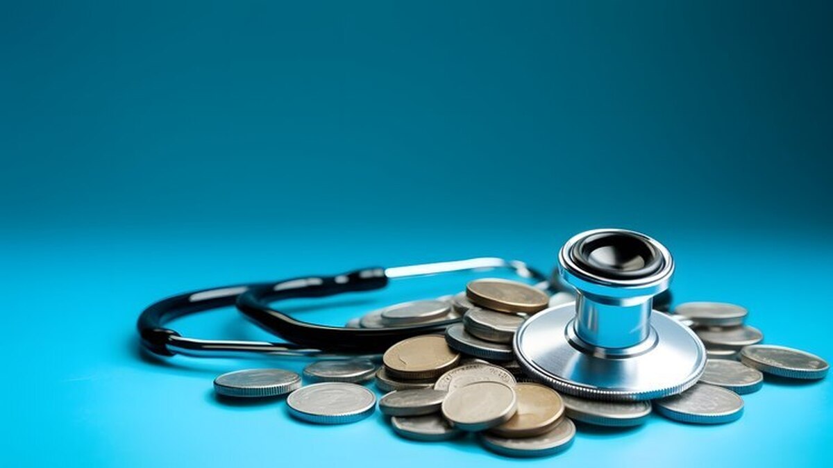 زیرمیزی ۵ سکه‌ای در نظام سلامت؛ آیا یک استعفا مشکل را حل می‌کند؟