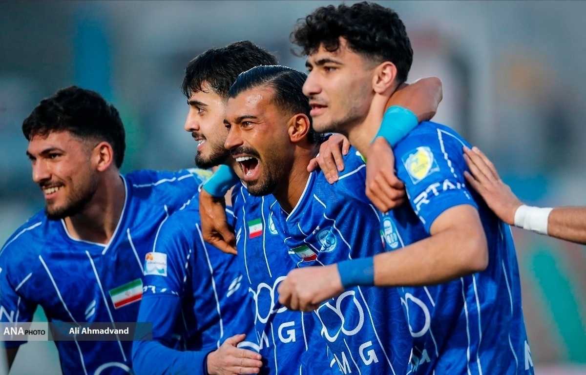 سیدعباسی: حساسیت دربی‌های گذشته با الان قابل قیاس نیست  استقلال و پرسپولیس در بهترین شرایط به هم رسیده‌اند