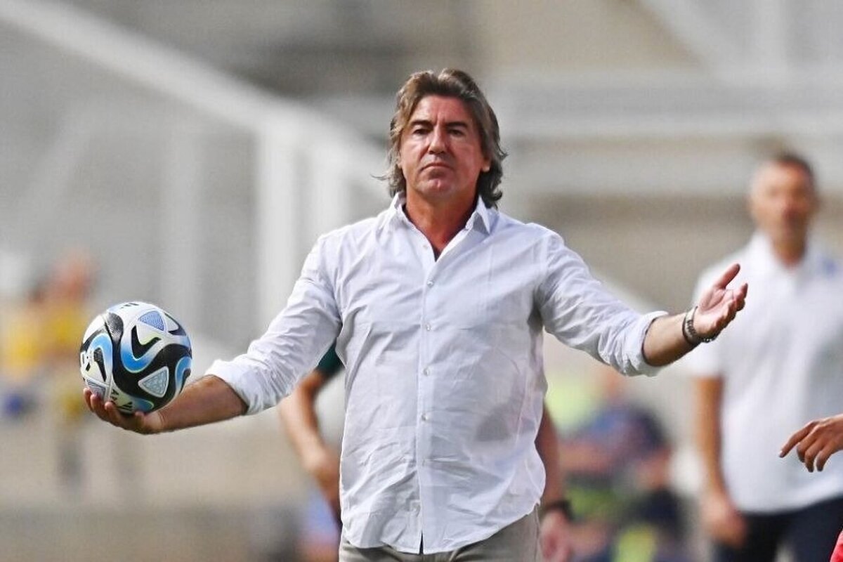 تذکر دو کمیته اخلاق و انضباطی به مدیران استقلال و پرسپولیس  دفاع ساپینتو با ارائه مدرک اشتباه از سوی مترجم