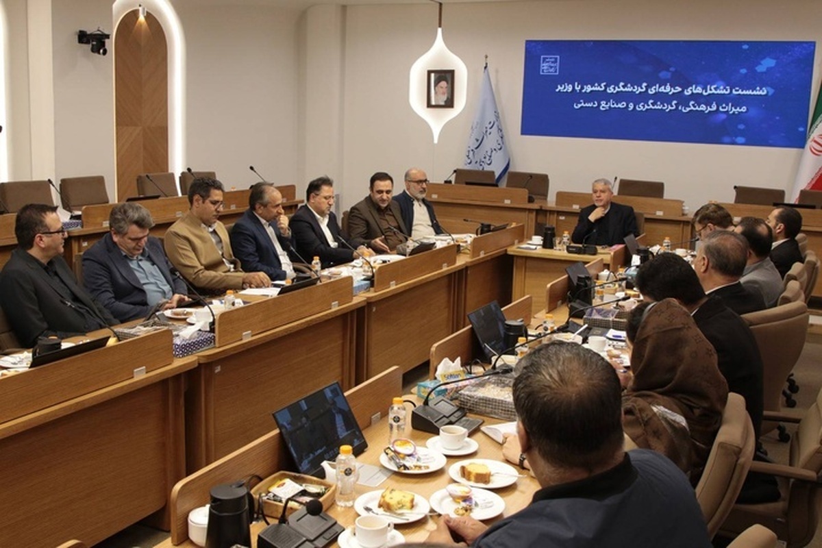 حفظ جمعیت روستا یعنی حفظ فرهنگ ایران؛ بوم‌گردی ابزار اصلی ماست