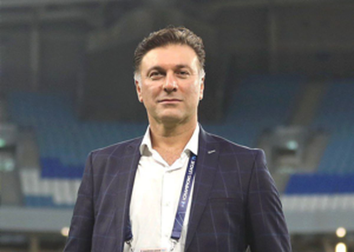 واکنش مدیرعامل تراکتور به پیشنهاد به آقاسی و بیانیه هیات فوتبال یزد +فیلم