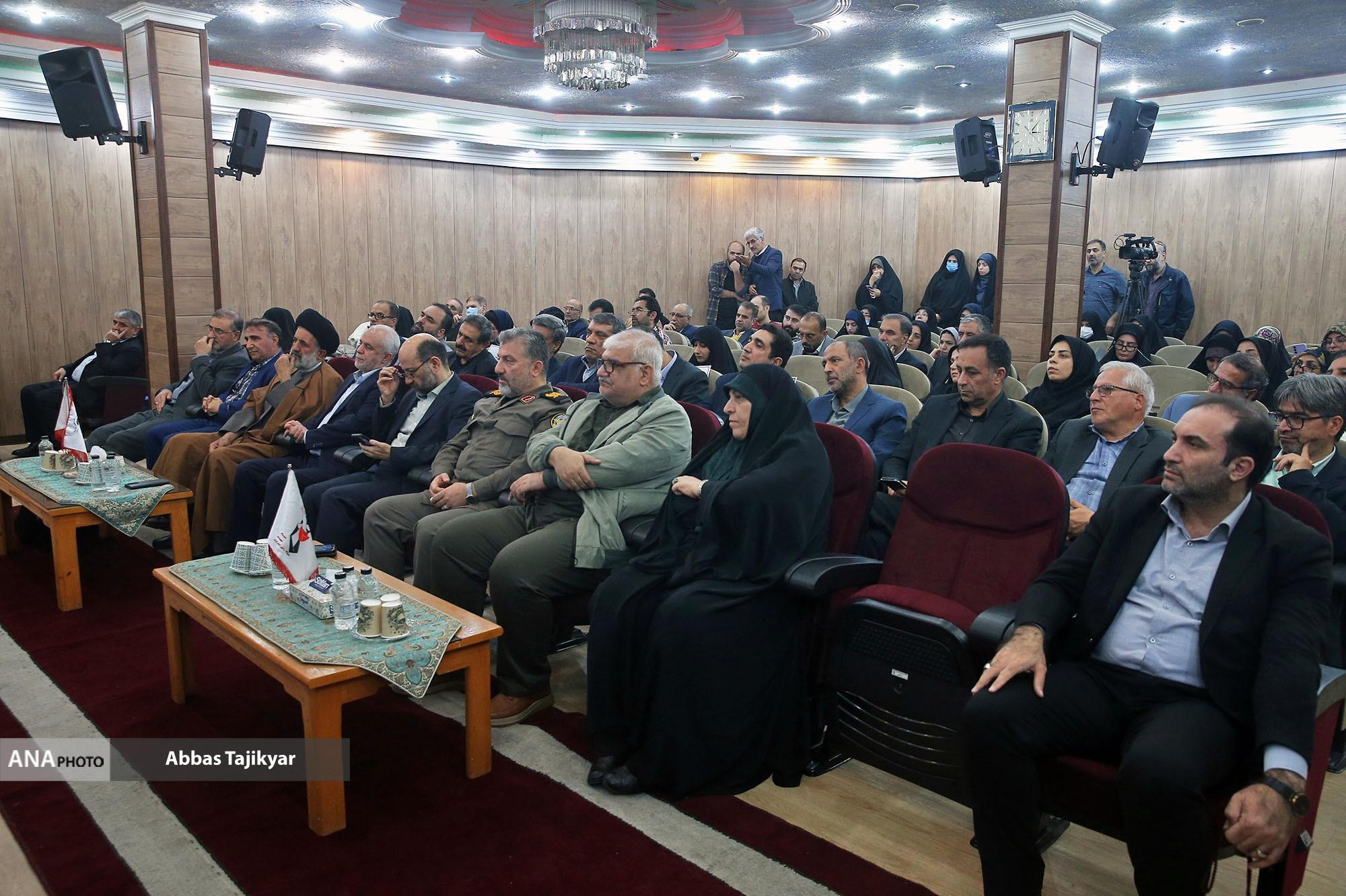 رونمایی از ۲۴ کتاب وصیتنامه شهدا/ اوحدی: وصیتنامه شهدا یک پل قوی برای پیوند نسلها است رونمایی از ۲۴ کتاب وصیتنامه شهدا/ اوحدی: وصیتنامه شهدا یک پل قوی برای پیوند نسلها است