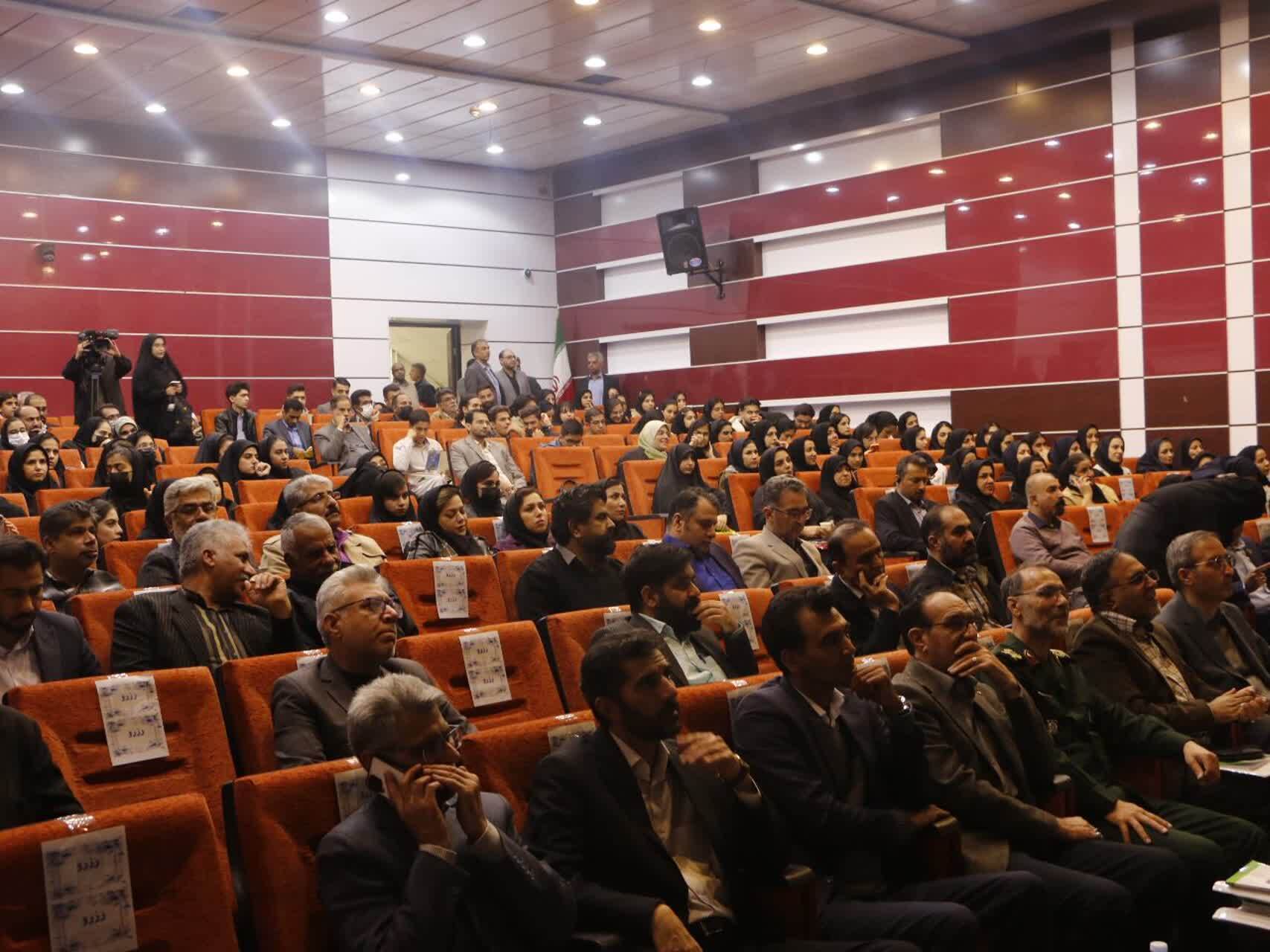 پروژههای بزرگ عمرانی، آبرسانی و اقدامات بهداشتی و درمانی در استان سیستان و بلوچستان پروژههای بزرگ عمرانی، آبرسانی و اقدامات بهداشتی و درمانی در استان سیستان و بلوچستان