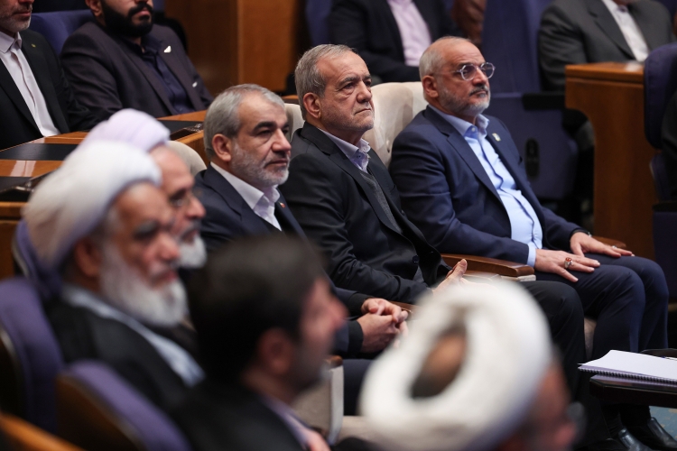 آغاز همایش بینالمللی «حقوق ملت و آزادیهای مشروع در منظومه فکری حضرت آیتالله خامنهای (مدظلهالعالی)» آغاز همایش بینالمللی «حقوق ملت و آزادیهای مشروع در منظومه فکری حضرت آیتالله خامنهای (مدظلهالعالی)»