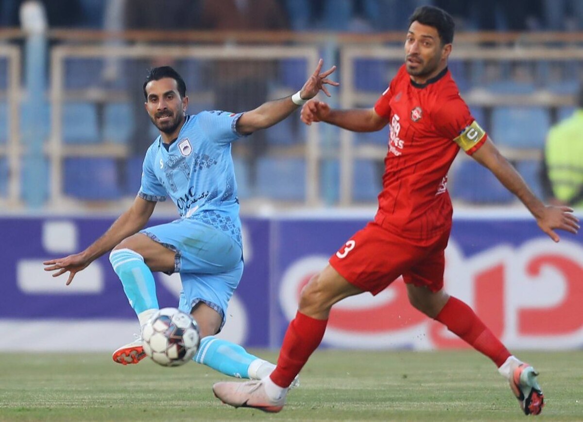 محمودآبادی: اهداف بلندبالایی با چادرملو داریم  رسیدن به رکورد ۱۰۰ بازی برایم افتخارآمیز است