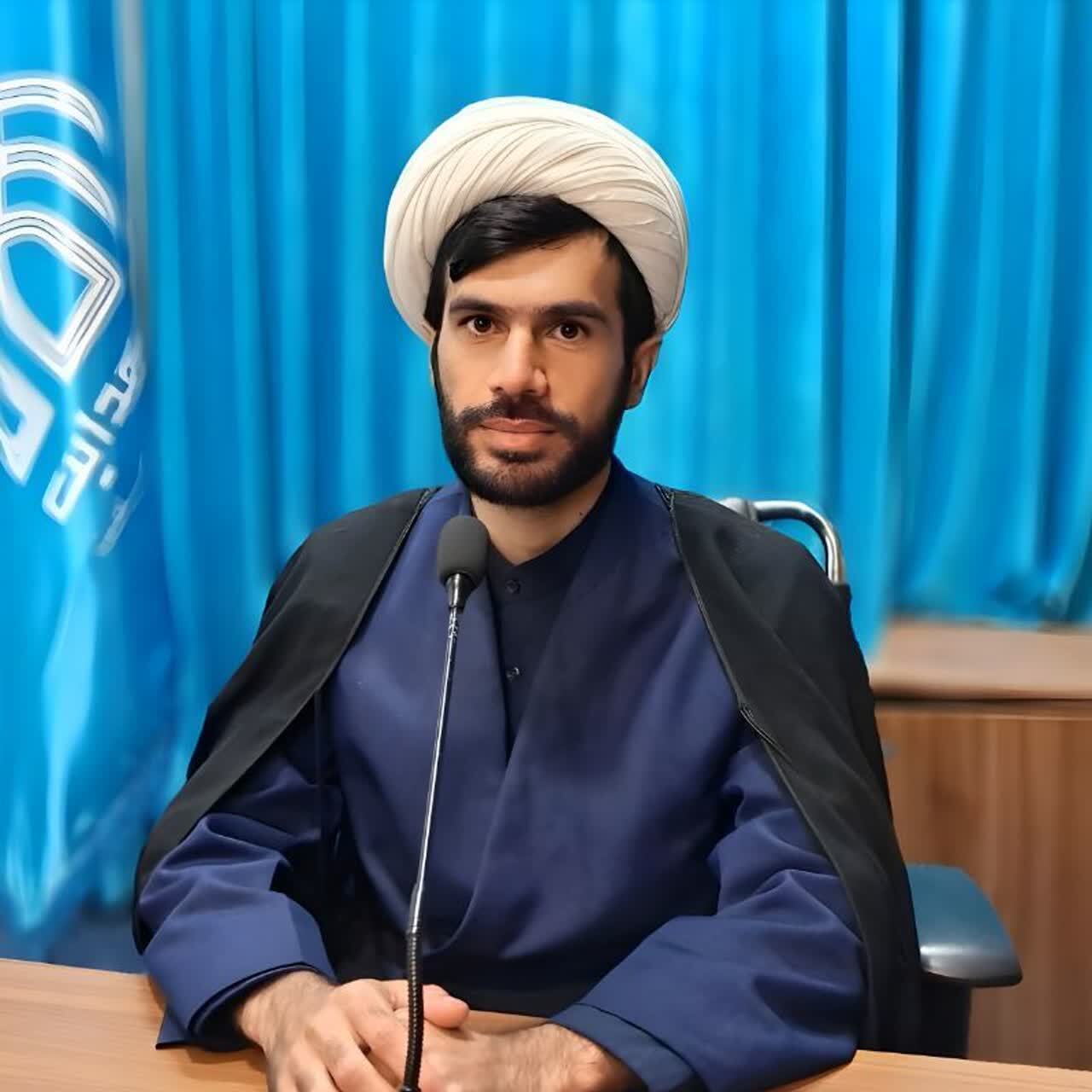 غرب زن را به کالا تبدیل کرد/ واکاوی راز شعارهای حقوق زن در غرب غرب زن را به کالا تبدیل کرد/ واکاوی راز شعارهای حقوق زن در غرب