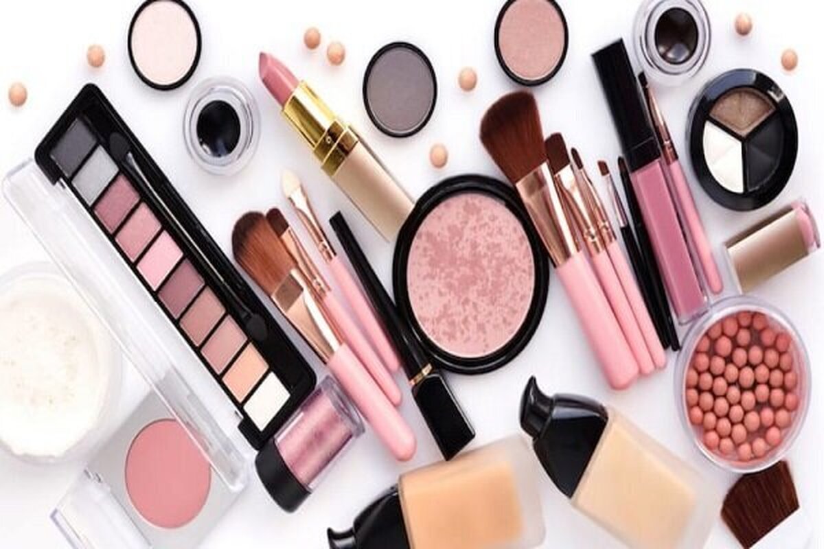 انتشار فهرست محصولات آرایشی لب فاقد مجوز