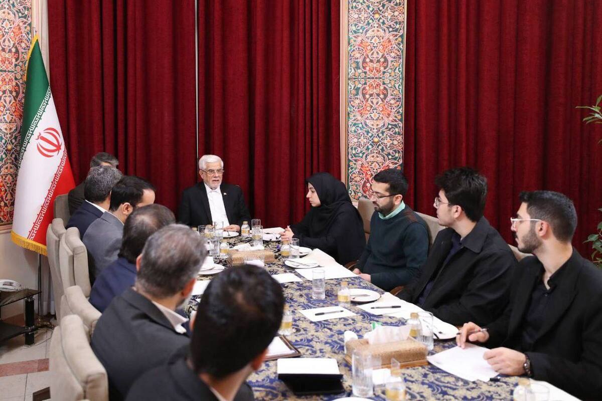 عارف: جنگ اصلی ما در حوزه علم و فناوری است