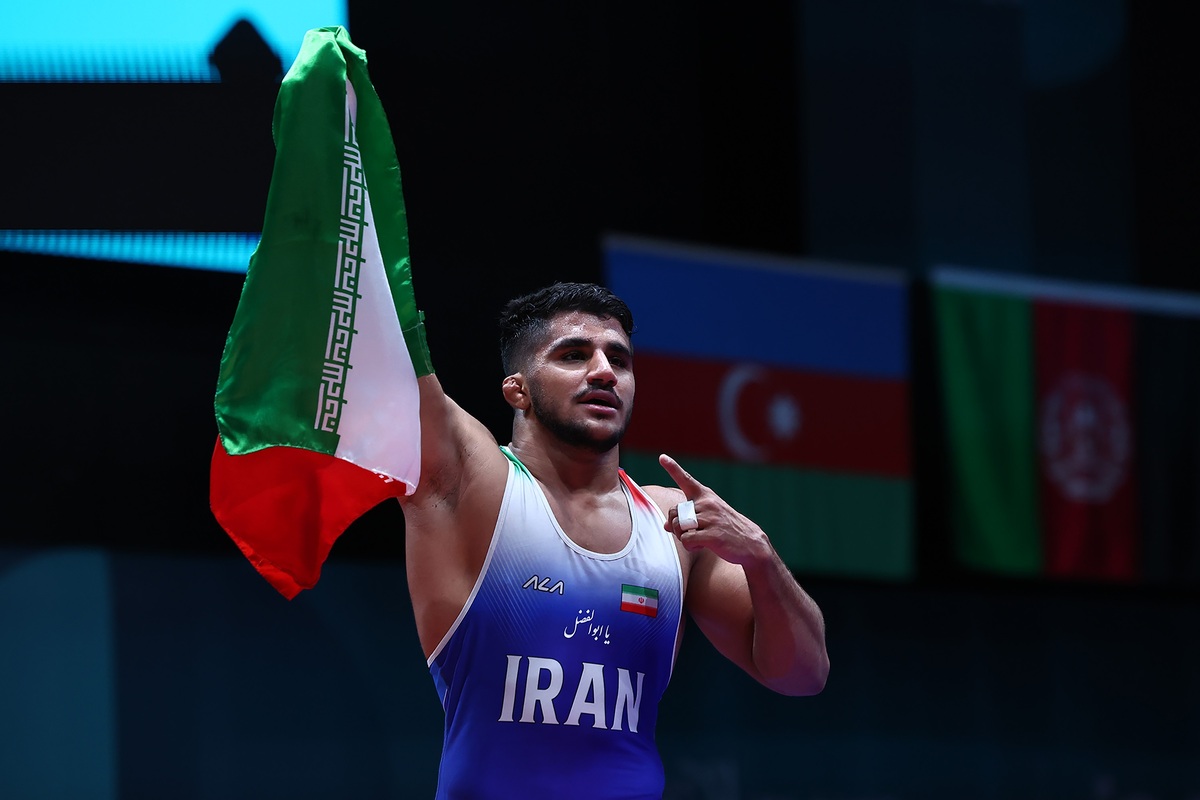 حمایت که بماند؛ برای طلای امید‌های جهان و مسابقات همبستگی یک بنر هم نزدند!  دوست دارم در جهانی منامه هم در ۸۲ کیلو کشتی بگیرم