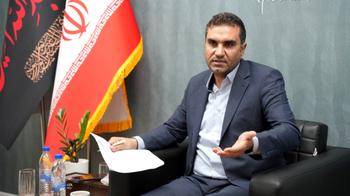 موافق واگذاری سهام دولت در مخابرات و حفظ نقش تنظیم‌گری و سیاستگذاری هستم