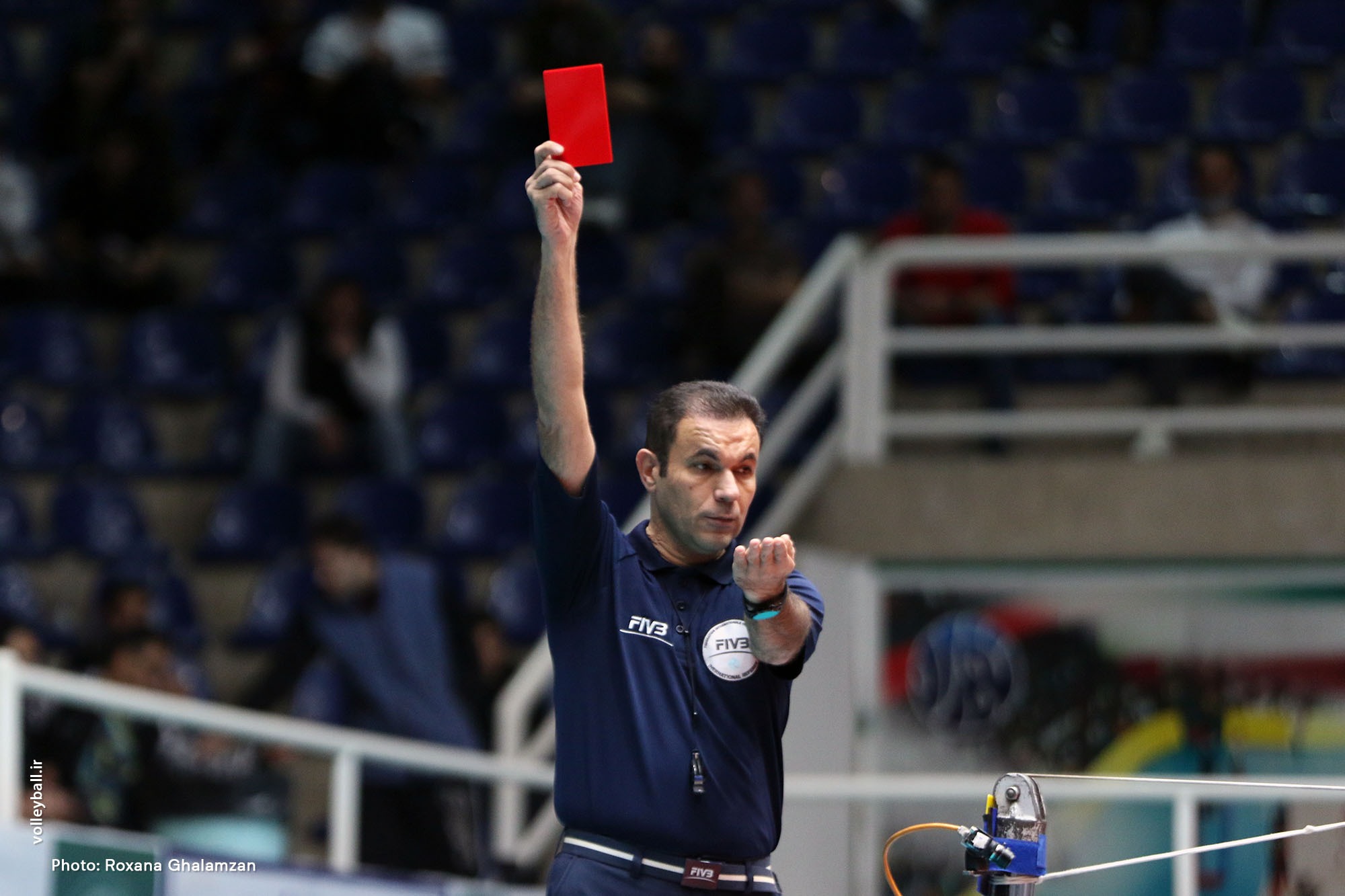 شرکت انحصاری ویدئوچک بهجای شفافیت، بحرانساز شد/ کبیری پور: تصاویری روی مانیتورها نمایش داده نمیشد! شرکت انحصاری ویدئوچک بهجای شفافیت، بحرانساز شد/ کبیری پور: تصاویری روی مانیتورها نمایش داده نمیشد!