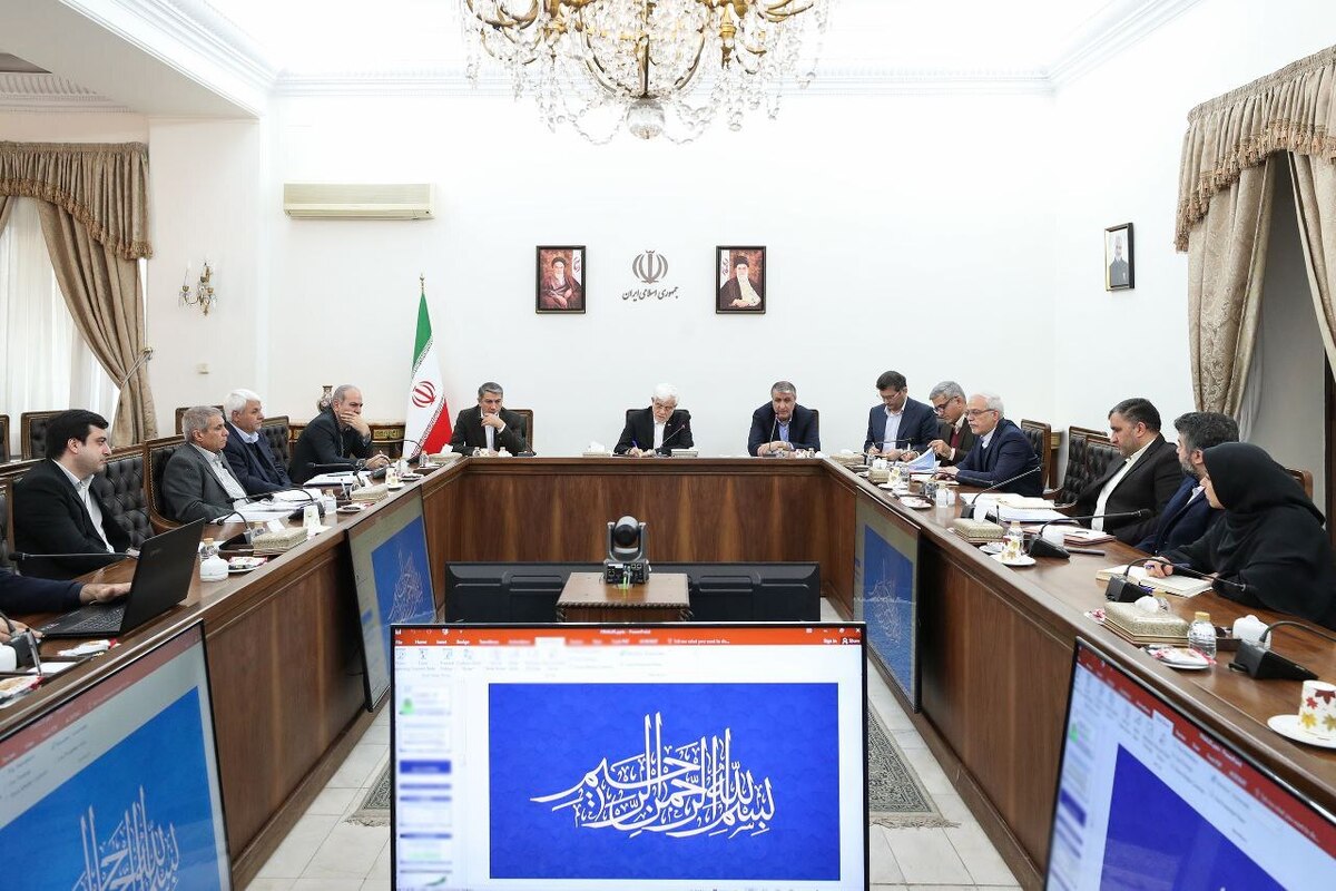 عارف: مصارف و کاربرد‌های انرژی هسته‌ای در زندگی روزمره مردم فرهنگ‌سازی شود