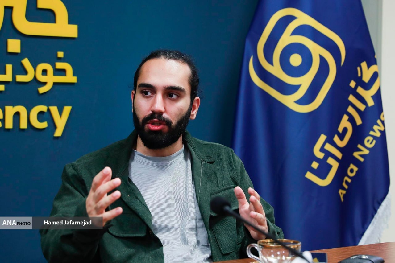 آیا روح ۱۶ آذر هنوز زنده است؟ صدای سه طیف دانشجویی در برابر بحرانهای عصر هوش مصنوعی آیا روح ۱۶ آذر هنوز زنده است؟ صدای سه طیف دانشجویی در برابر بحرانهای عصر هوش مصنوعی