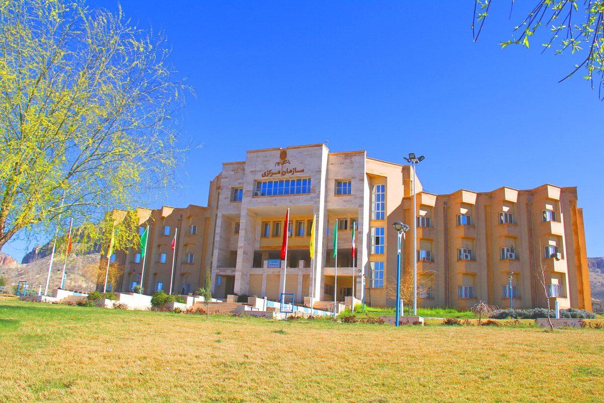 روایت رئیس دانشگاه ایلام از مشکل ۵۴ ساله زمین‌های دانشگاه ایلام که حل و فصل شد