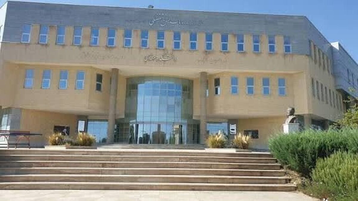 کاشان در جمع نخبگان علمی دنیا  ۷ پژوهشگر در میان یک‌درصد برتر جهان