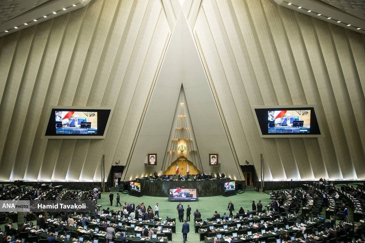 تکلیف مجلس برای شفاف‌سازی درآمدهای دولت  ارائه ماهانه گزارش منابع و مصارف بودجه