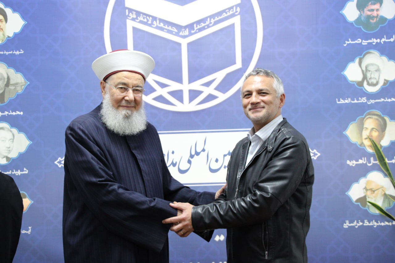 سلاح مقاومت در امان است و هرگز تحویل نخواهد شد سلاح مقاومت در امان است و هرگز تحویل نخواهد شد