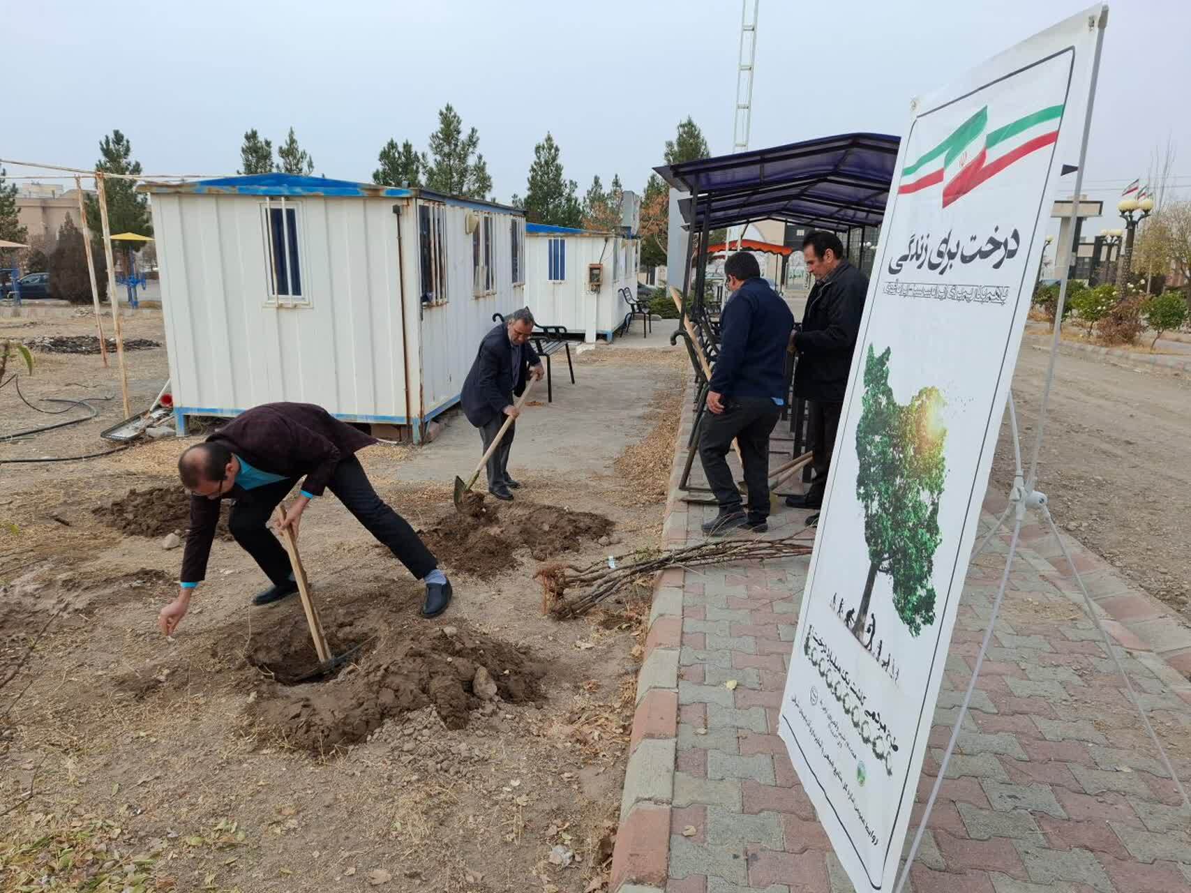 دانشجویان موتور پویایی جامعه هستند دانشجویان موتور پویایی جامعه هستند