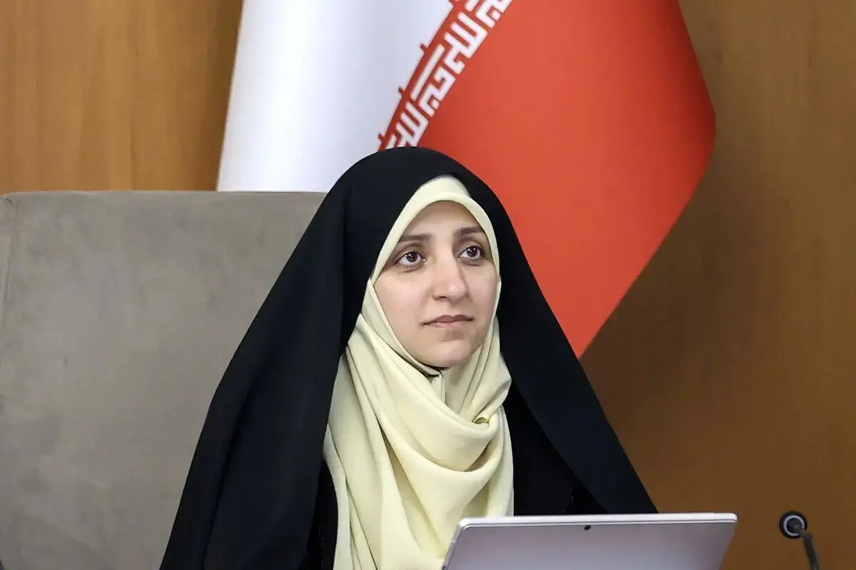 پرواز ایران نیازمند دو بال زنان و مردان است  تأکید دولت بر استفاده از ظرفیت بیش از ۵۰ درصدی زنان در مدیریت‌ها