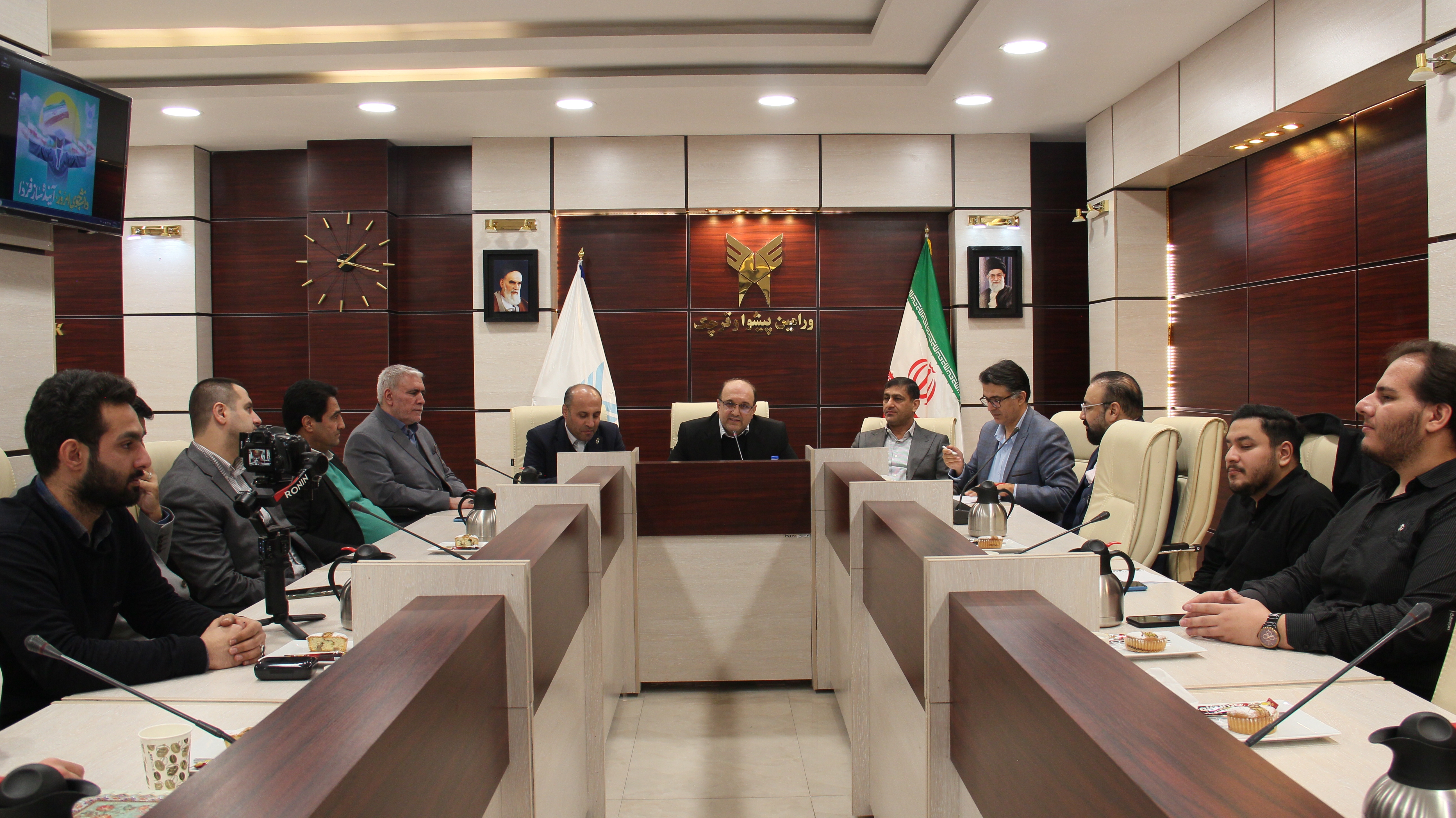 جنبش دانشجویی نقش مهمی در تثبیت گفتمان انقلاب اسلامی ایفا کرد جنبش دانشجویی نقش مهمی در تثبیت گفتمان انقلاب اسلامی ایفا کرد