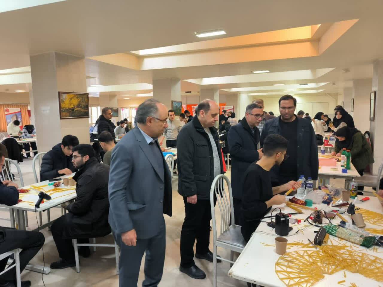 سازهای به سبکی ۱۶ گرم، وزن ۳ کیلو را تحمل کرد/ برد فوقسبکها با قهرمانی ناحیه ۵ تبریز سازهای به سبکی ۱۶ گرم، وزن ۳ کیلو را تحمل کرد/ برد فوقسبکها با قهرمانی ناحیه ۵ تبریز