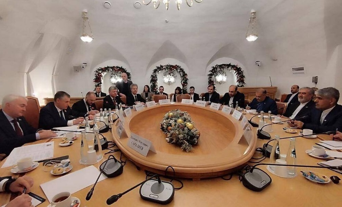 عزیزی: امنیت ایران و روسیه در همه تنیده است  ضرورت توسعه مناسبات با توجه به اقدامات خصمانه غرب